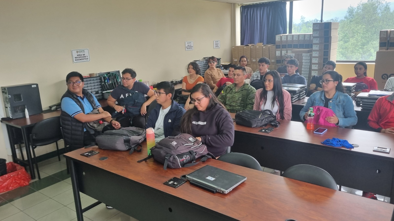 Mantenimiento y repotenciación de equipos informáticos en zonas rurales y marginales de Orellana contribuyendo con la responsabilidad social de Schlumberger Ecuador